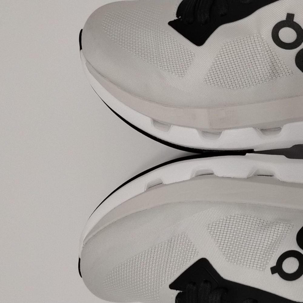 On Running Cloudzone Sneaker - image 7